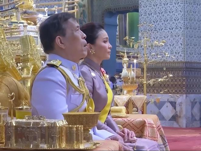 王不认滞留在瑞士无名无分沦为私生子冰球突破技巧苏提达儿子处境尴尬泰(图8)
