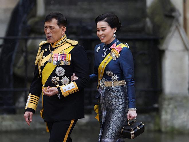 王不认滞留在瑞士无名无分沦为私生子冰球突破技巧苏提达儿子处境尴尬泰(图11)